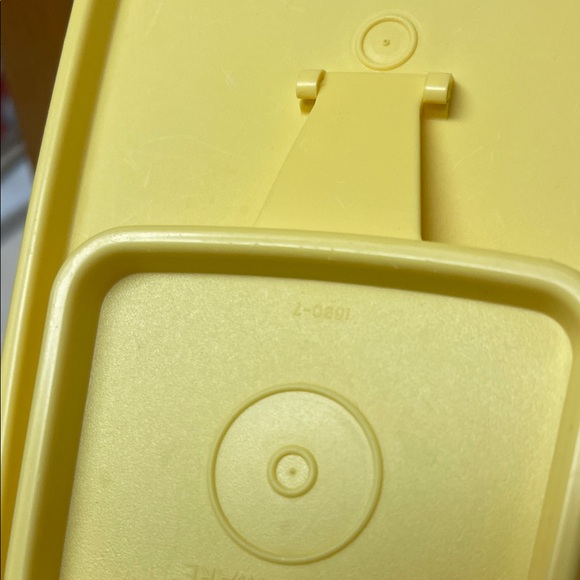 Tupperware Large Cereal Storage Container - Picture 5 of 16